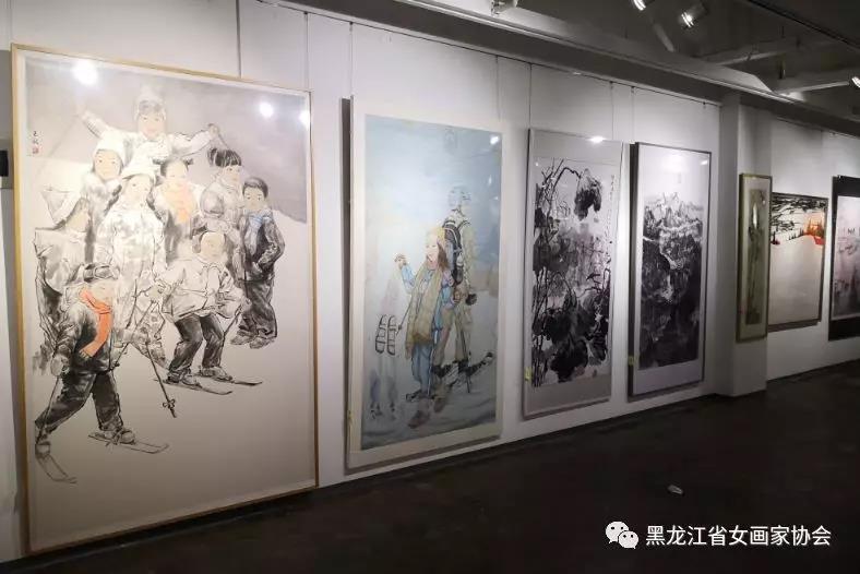 向共和国诞辰70周年献礼：黑龙江省女美术家作品展近日开幕